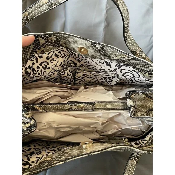 NWT Jessica Simpson Phoebe Tote